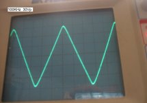 100KHz tri 30Vp.JPG