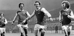 Liam Scores Against Spurs -  1978.jpeg
