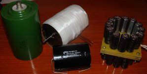 Foto Capacitors_res.jpg