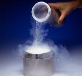 Pouring_Liquid_Nitrogen-SPL.jpg