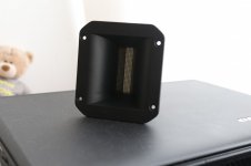 z_581f6d66.jpg