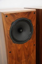 Supravox 215-2000 cabinet view-II.jpg