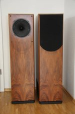 Supravox 215-2000 cabinet view-III.jpg