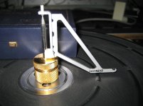 Thorens Rumpel Messkoppler TD124 003.jpg