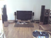 DADO-TMC-T-2pairs-listening3.JPG