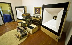 arcadi-andreis-klein L75 Stand.jpg