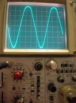 8V (449x600).jpg
