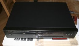 Rotel RCD-965BX top-front.jpg