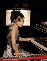 Hiromi_Uehara_1_360.jpg