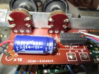 sl-220 var pots  PCB.jpg