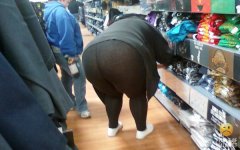 yoga - yoga pants to revealing.jpg