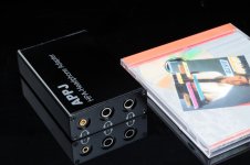 Headphone-2.jpg