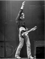 Pete_Townshend_Windmill-(jha).jpg