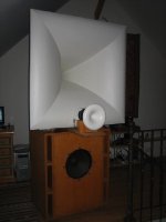 lecleach horn big mid.jpg