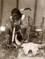 sioux-indian-with-pipe.jpg