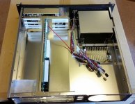 2U_rackmount_chassis_inside.jpg
