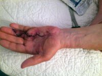 hand2sm.jpg