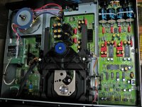 rotel-rcd-990-inside.jpg