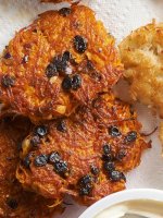 sweet-potato-and-currant-latkes-1163099l2.jpg