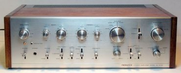 Pioneer SA-9100.JPG