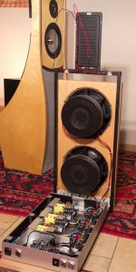 di3-back-woofers-mid-wired.jpg