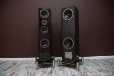 05.zvukomir.system.one.speakers.back.JPG