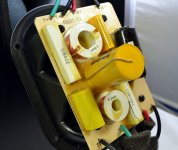 Klipsch_RB-81_Crossover.jpg
