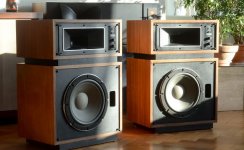 ALTEC Model Fourteen.jpg
