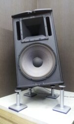 speakerstand.jpg