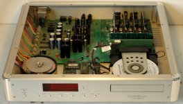 KRELL KAV280cd - face capot démonté (R).jpg