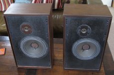 Acoustic_Research_AR-6.JPG