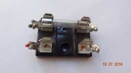 Clip-in fuse holder.JPG Clip-in fuse holder.JPG