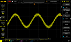 1kHz_100mVrms_at_TDA7492P_input_cap_bt_input_signal.png