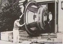 Giant_Speaker_1.jpg