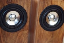 spkrs1-detail1.jpg