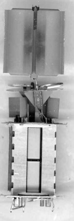 E130L_opened_up4.jpg