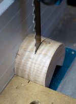Pedestal_Saw_01.jpg
