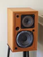Keesonic_Kub_Loudspeaker,_grille_removed.jpg