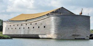 Papa's-Ark.jpg