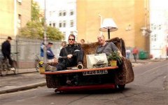 street-legal-sofa-car.jpg