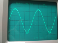Sine_1kHz_Oscillation_at_light_clipping.png