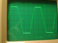 Square_1kHz_HeavyClipping.png
