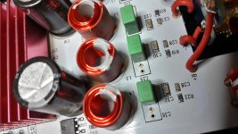 FX502pro_inside_green caps and output terminals.jpg