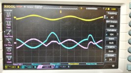TPA3255_fault led_bumping at low frequency_20Hz.jpg
