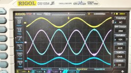 FX502spro_v5_1Vrms 400hz output starts to scatter this is no clipping.jpg