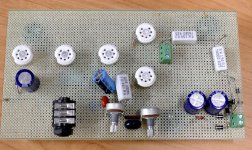 Amp_0_9_top_x.jpg