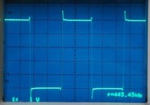 Mosfet_pair_443kHz.jpg
