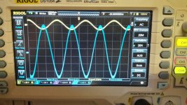 YJ_TPA3255_4ohm_7µH_1µF output filter_scope_6khz.jpg