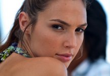 Gal-Gadot-wonder-womaa-.jpg
