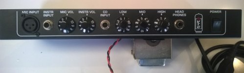 Behringer AT108 (1).jpg
